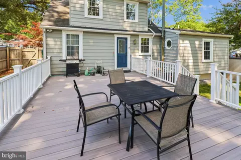 Exterior - 7910 Mayford Ave, Pasadena, MD 21122 photo 7 of 9