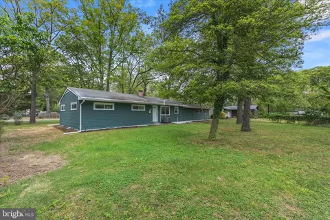Exterior - 1511 Long Point Rd, Pasadena, MD 21122 photo 5 of 6