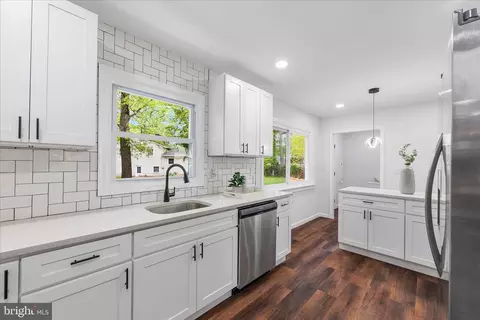Kitchen - 1511 Long Point Rd, Pasadena, MD 21122 photo 1 of 4