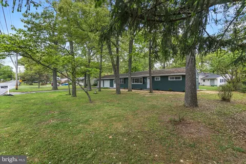 Exterior - 1511 Long Point Rd, Pasadena, MD 21122 photo 1 of 6
