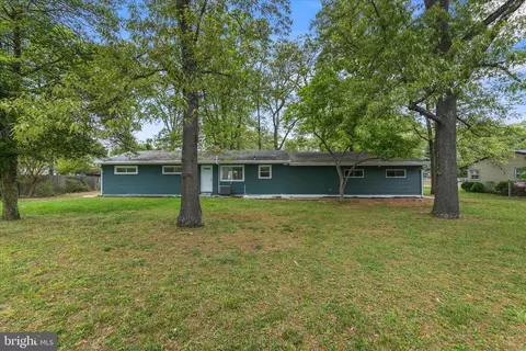Exterior - 1511 Long Point Rd, Pasadena, MD 21122 photo 6 of 6