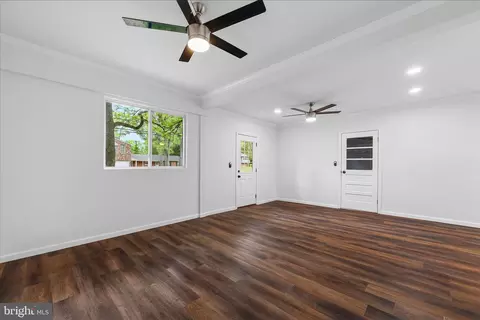 Living - 1511 Long Point Rd, Pasadena, MD 21122 photo 2 of 2