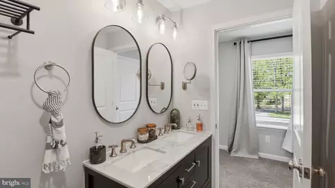 Bath - 1428 Central Ave E, Edgewater, MD 21037 photo 6 of 10