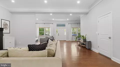Entry Way - 1428 Central Ave E, Edgewater, MD 21037 photo 5 of 22