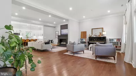 Entry Way - 1428 Central Ave E, Edgewater, MD 21037 photo 3 of 22