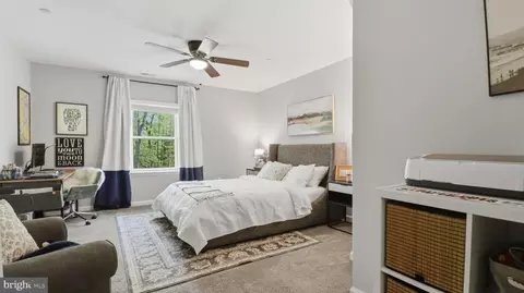 Bedroom - 1428 Central Ave E, Edgewater, MD 21037 photo 3 of 10