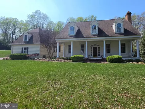 1918 Mackiebeth Ct, Annapolis, MD 21401