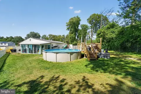 Exterior - 1090 Notley Ct, Pasadena, MD 21122 photo 6 of 7