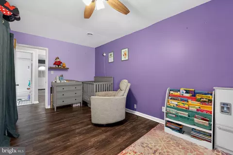 Entry Way - 1090 Notley Ct, Pasadena, MD 21122 photo 5 of 5