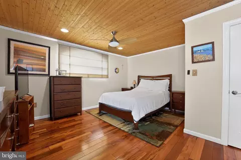 Bedroom - 119 Sandy Beach Dr, Pasadena, MD 21122 photo 1 of 3