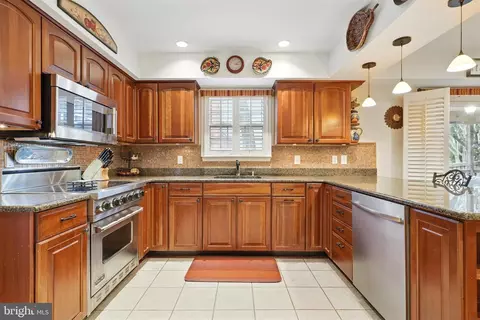 Kitchen - 1247 Doubleday Dr, Arnold, MD 21012 photo 2 of 2