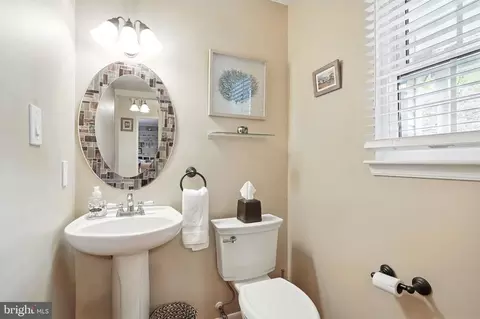 Bath - 1247 Doubleday Dr, Arnold, MD 21012 photo 1 of 5