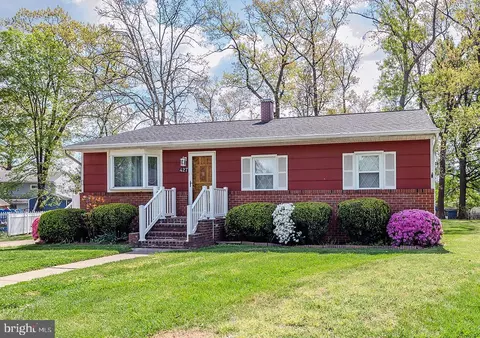 427 Carol Ct, Glen Burnie, MD 21061