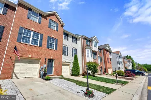 Exterior - 2138 Millhaven Dr #138, Edgewater, MD 21037 photo 10 of 11