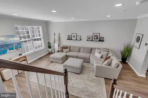 Entry Way - 2138 Millhaven Dr #138, Edgewater, MD 21037 photo 3 of 6