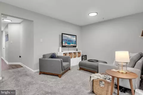 Entry Way - 2138 Millhaven Dr #138, Edgewater, MD 21037 photo 6 of 6