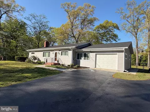 816 Meadow Rd, Severn, MD 21144