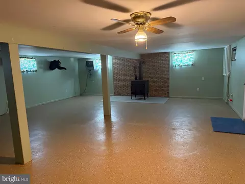 7620 1st St, Pasadena, MD 21122 photo 3