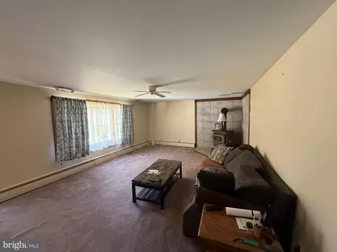 7620 1st St, Pasadena, MD 21122 photo 5