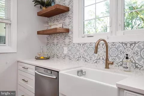 Kitchen - 1107 Brashears St, Annapolis, MD 21403 photo 3 of 4