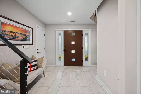 Entry Way - 619 Second St, Annapolis, MD 21403 photo 1 of 4