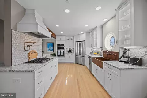 Kitchen - 619 Second St, Annapolis, MD 21403 photo 3 of 7