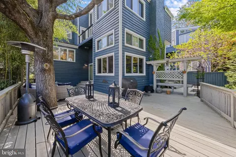 Exterior - 619 Second St, Annapolis, MD 21403 photo 6 of 9