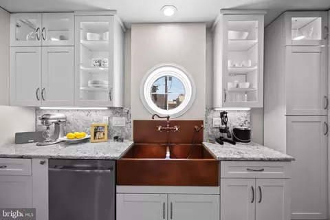 Kitchen - 619 Second St, Annapolis, MD 21403 photo 4 of 7