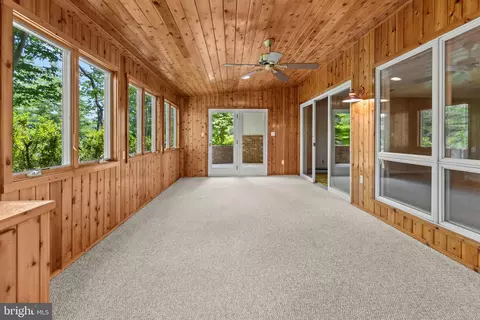 Exterior - 500 Sara Dr, Annapolis, MD 21401 photo 4 of 6