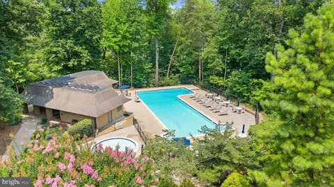 Exterior - 500 Sara Dr, Annapolis, MD 21401 photo 6 of 6