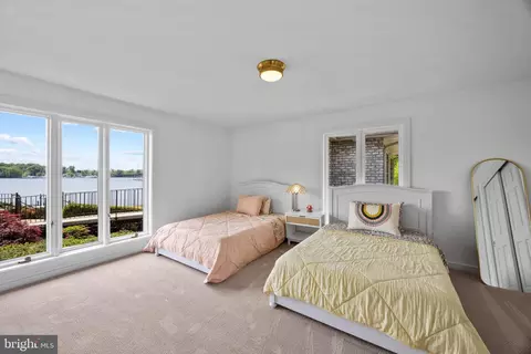 Bedroom - 31 Shadow Point Ct, Edgewater, MD 21037 photo 2 of 4