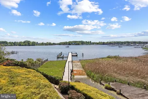 View/Area - 31 Shadow Point Ct, Edgewater, MD 21037 photo 5 of 12