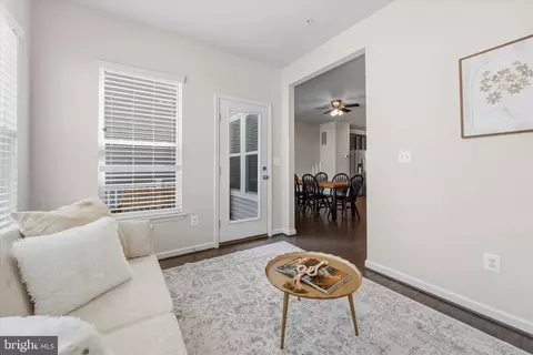 Entry Way - 7713 Cresap Ln, Hanover, MD 21076 photo 5 of 14