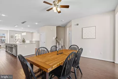 Dining - 7713 Cresap Ln, Hanover, MD 21076 photo 2 of 3