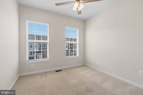 Bedroom - 7713 Cresap Ln, Hanover, MD 21076 photo 3 of 8
