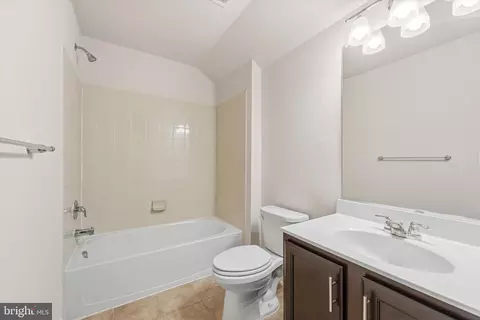 Entry Way - 7713 Cresap Ln, Hanover, MD 21076 photo 12 of 14
