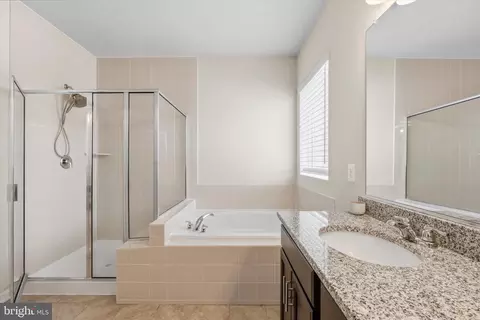 Bath - 7713 Cresap Ln, Hanover, MD 21076 photo 2 of 2