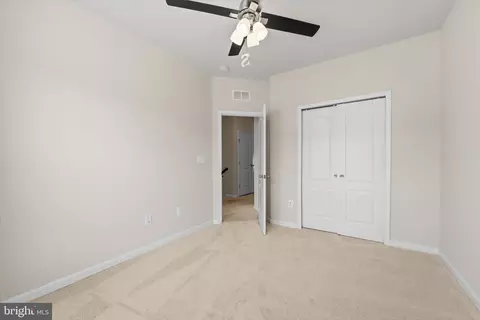 Bedroom - 7713 Cresap Ln, Hanover, MD 21076 photo 6 of 8