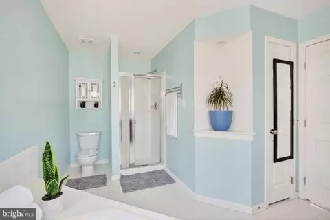 Bath - 7824 Callington Way, Hanover, MD 21076 photo 2 of 3