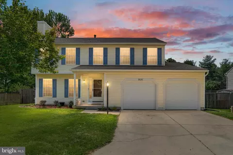 806 Vacation Dr, Odenton, MD 21113