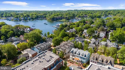 47 Richards Ln, Annapolis, MD 21401