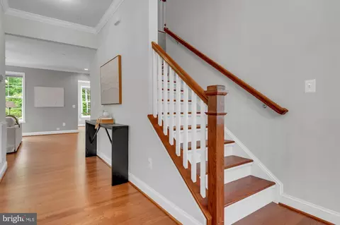 Entry Way - 505 Brewerton Ln, Edgewater, MD 21037 photo 5 of 12