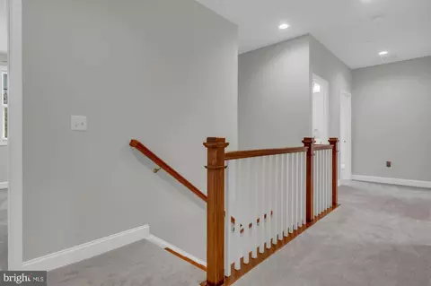 Entry Way - 505 Brewerton Ln, Edgewater, MD 21037 photo 6 of 12