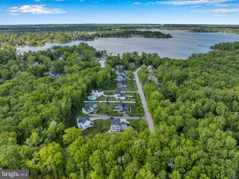 View/Area - 505 Brewerton Ln, Edgewater, MD 21037 photo 6 of 14