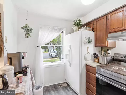 Kitchen - 3652 Seaford Ct, Pasadena, MD 21122 photo 2 of 3