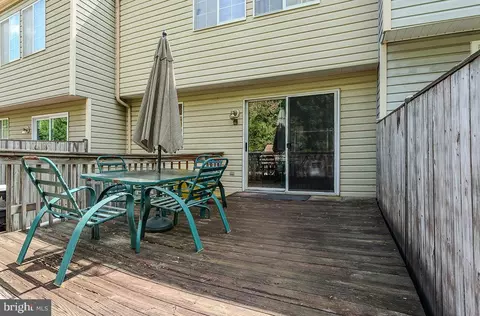 Exterior - 8166 Hazy Dawn Ct, Pasadena, MD 21122 photo 2 of 4
