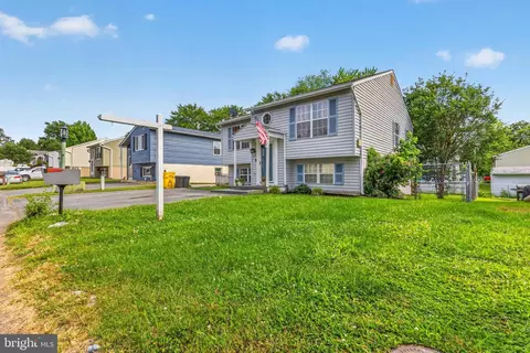 1105 Hotel Dr, Pasadena, MD 21122