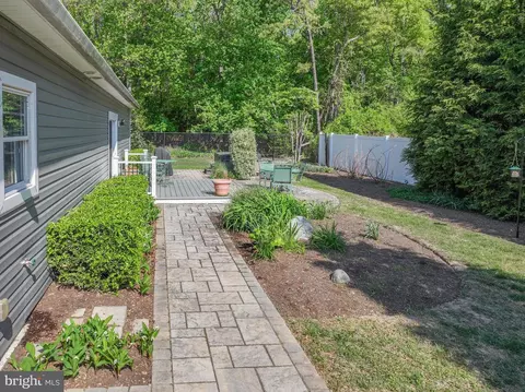 Exterior - 8203 Forest Glen Dr, Pasadena, MD 21122 photo 7 of 9
