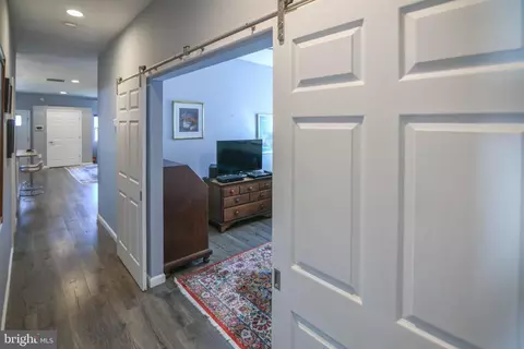 Entry Way - 8203 Forest Glen Dr, Pasadena, MD 21122 photo 3 of 4