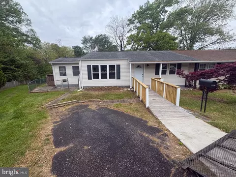 7796 Fox Ct, Pasadena, MD 21122